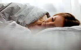 چگونه در 5 دقیقه به خواب برویم؟ / این 6 نکته ساده را جدی بگیرید