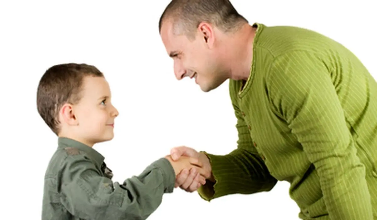 نقش احترام در شکلگیری شخصیت کودکان/ چگونه احترام را به فرزند خود آموزش دهیم؟
