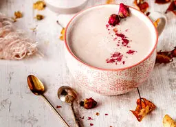 طرز تهیه شیر ماه رز گیلاس + آخرین معجون خوشمزه علمی برای آخر شب / طرز تهیه