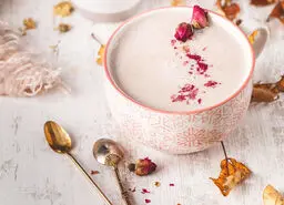 طرز تهیه شیر ماه رز گیلاس + آخرین معجون خوشمزه علمی برای آخر شب / طرز تهیه