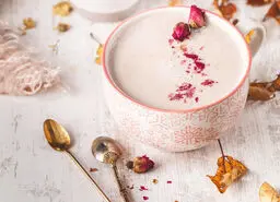 طرز تهیه شیر ماه رز گیلاس + آخرین معجون خوشمزه علمی برای آخر شب / طرز تهیه
