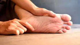 10 تکنیک ماساژ پا / به همین سادگی درد پا را تسکین دهید