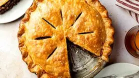 طرز تهیه تارت سیب زمینی و گوشت در خانه