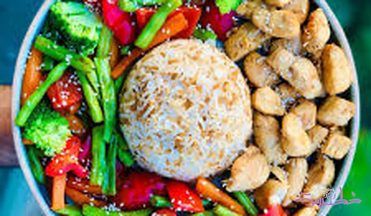 طرز تهیه کلم بروکلی با مرغ و برنج خوشمزه و فوری