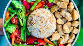 طرز تهیه کلم بروکلی با مرغ و برنج خوشمزه و فوری