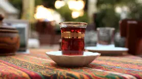توصیه‌های استاد شیمی در مورد نوشیدن چای/ از افزودن نمک تا گریپ‌فروت!