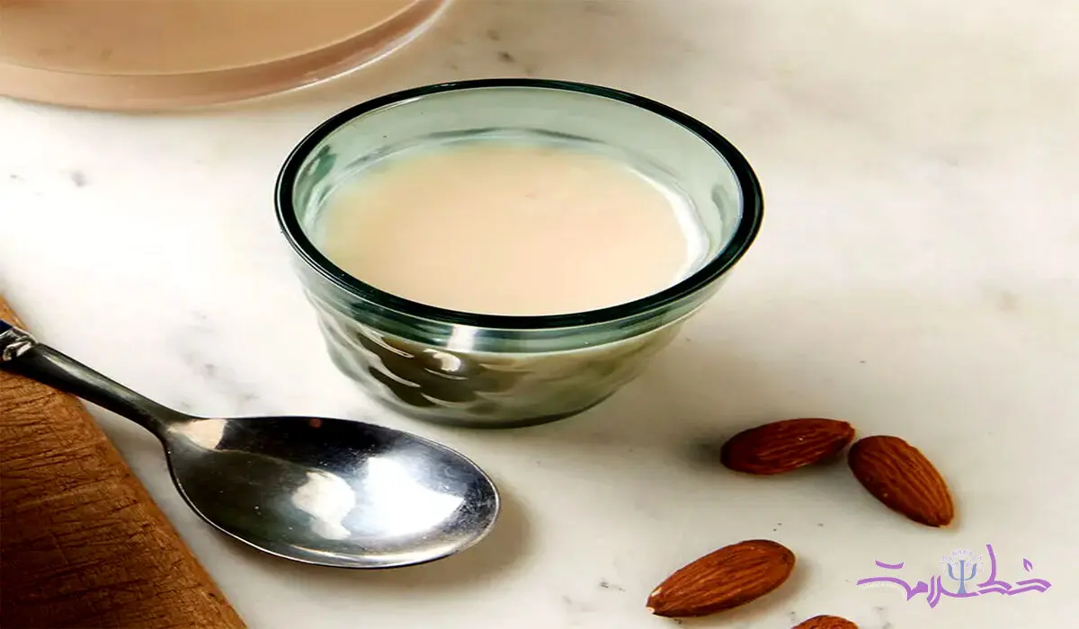 شیر جو دوسر سالم‌تر است یا شیر بادام ؟ + جدول مقایسه