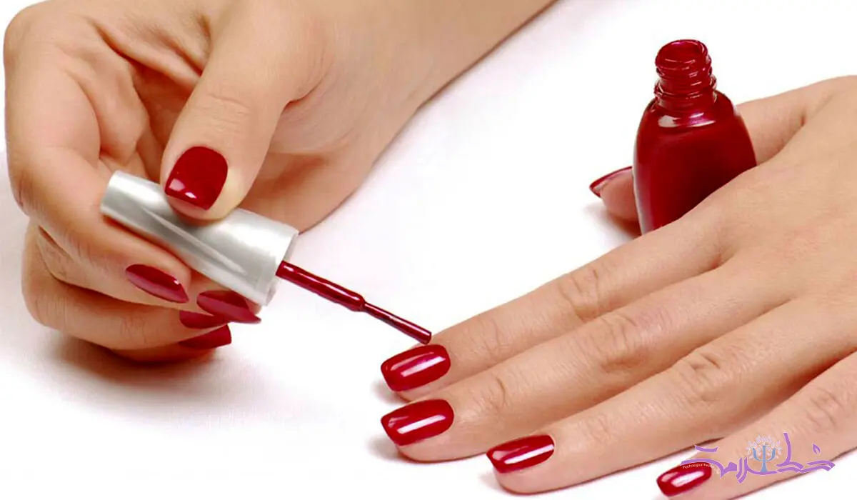 روانشناسی شخصیت / زنانی که لاک قرمز می زنند چه ویژگی های شخصیتی دارند؟