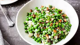 طرز تهیه سالاد نخود فرنگی با سس مخصوص 