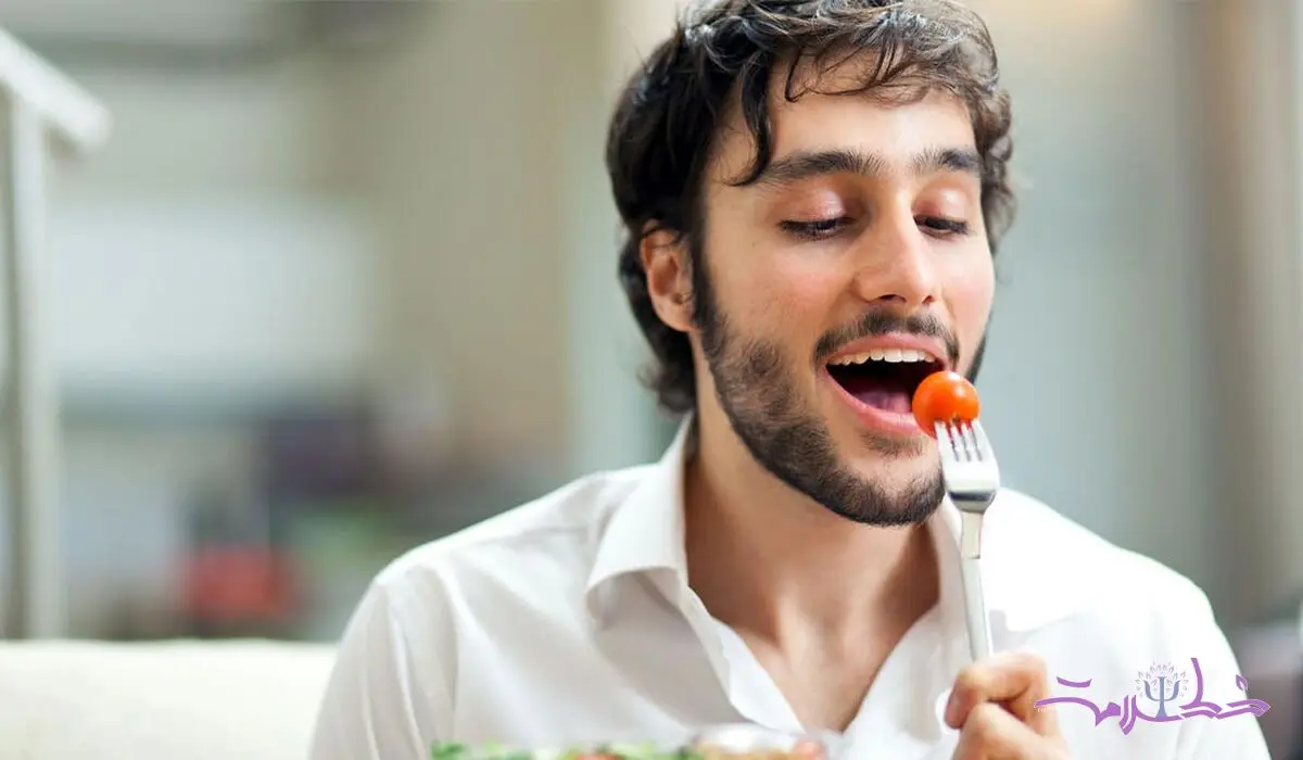 فیلم / 20 دقیقه طلایی برای لاغر ماندن + چرا باید آهسته غذا خورد؟