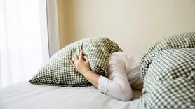 این 5 کار به کم خوابی دامن می زند