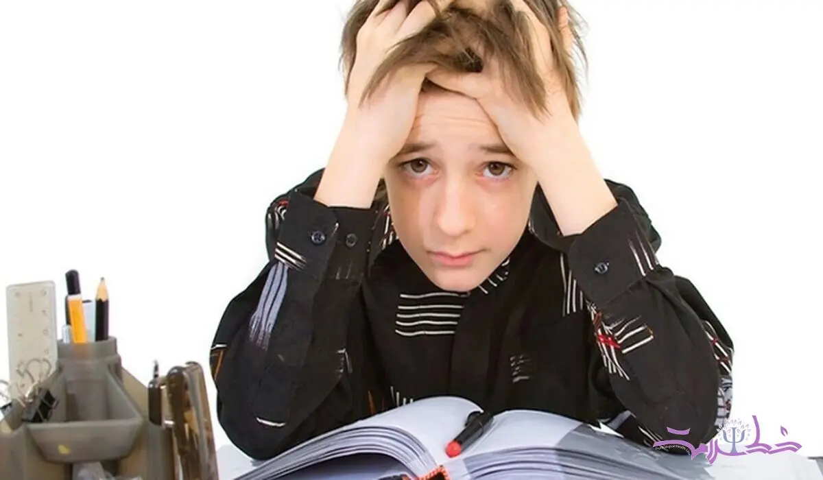 اختلال خواندن یا دیسلکسیا چیست؟ + نشانه‌ها، درمان و توصیه‌هایی به والدین
