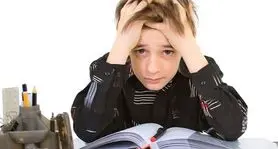 اختلال خواندن یا دیسلکسیا چیست؟ + نشانه‌ها، درمان و توصیه‌هایی به والدین
