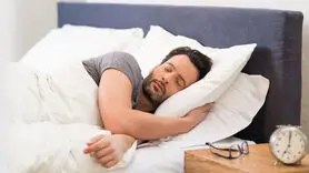 فواید بی نظیر خوابیدن به پهلوی چپ + فیلم