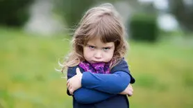 اگر این علائم را در کودکی دیدید بلافاصله او را به روانشناس ببرید