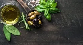 زیتون سیاه چه تفاوتی با زیتون سبز دارد؟ + جدول خواص زیتون سبز و سیاه 