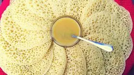 طرز تهیه پنکیک هزار سوراخ در ماهیتابه + صبحانه ای بی نظیر بخورید