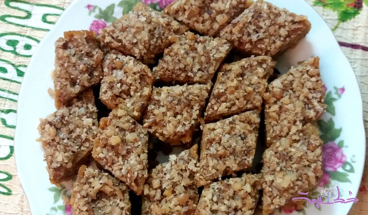 طرز تهیه حلوای کنجد خوشمزه و مقوی