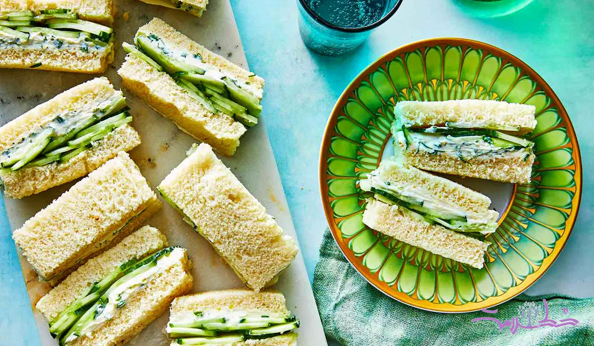 طرز تهیه ساندویچ چای خیار و پنیر خامهای؛ خوشمزه، سبک و شیک!