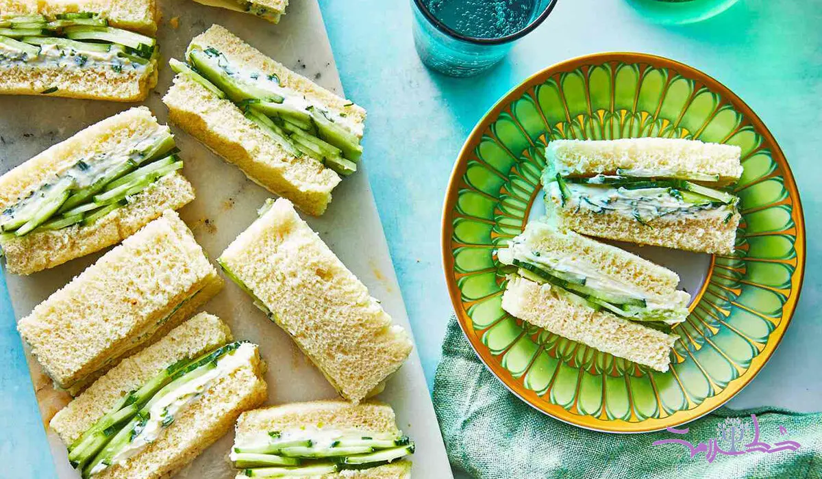 طرز تهیه ساندویچ چای خیار و پنیر خامه‌ای؛ خوشمزه، سبک و شیک!