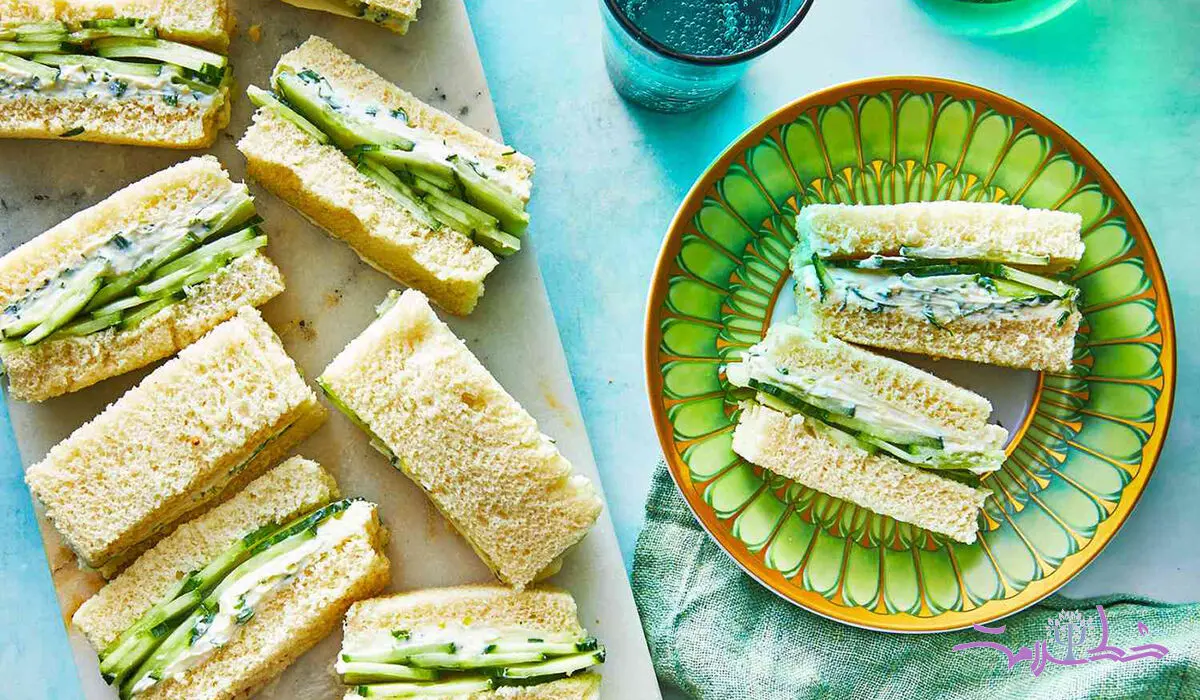 طرز تهیه ساندویچ چای خیار و پنیر خامه‌ای؛ خوشمزه، سبک و شیک!