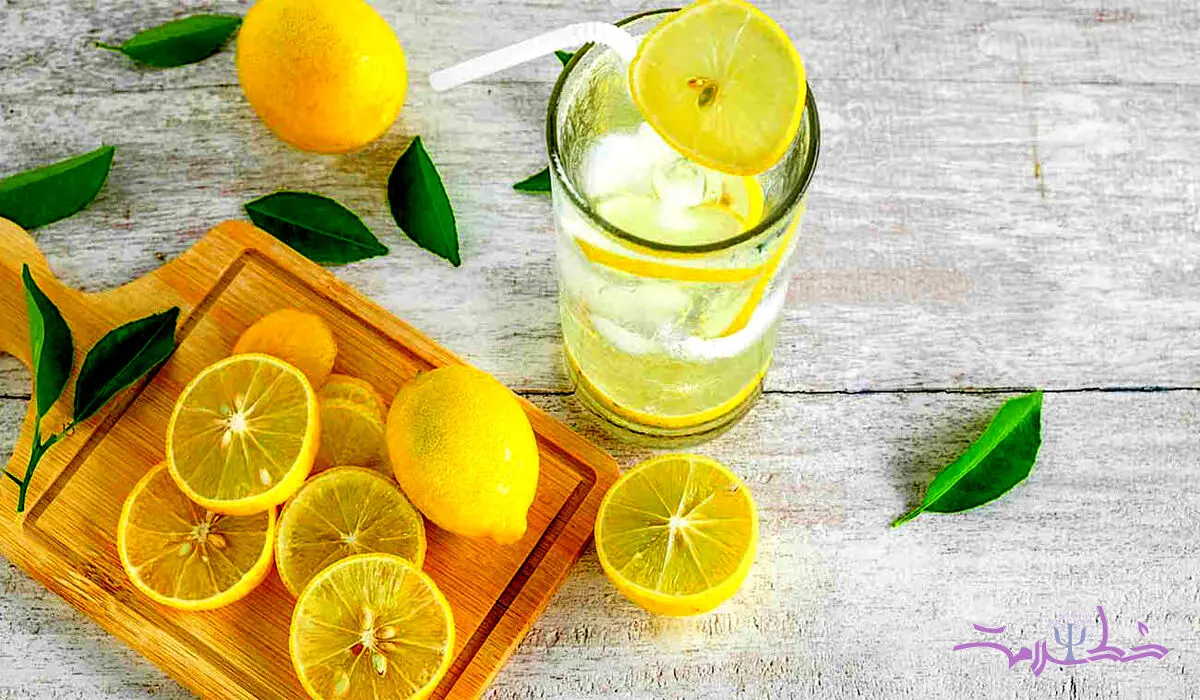 فیلم /  آب لیمو آن همه خواصی که می گویند ندارد + فقط 2 خاصیت مهم 