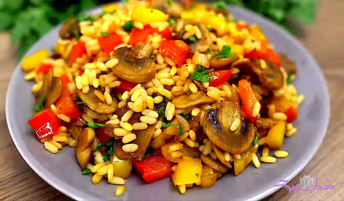 فیلم/ طرز تهیه برنج 4 رنگ با سبزیجات / فوری و اقتصادی