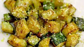 فیلم/ طرز تهیه بشقاب سبزیجات با کدو سبز + غذای فوری و ارزان و رژیمی