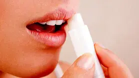 فیلم آموزش طبیعی ترین بالم لب + این محصول خانگی بادوام است