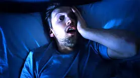 مهم ترین علایم حمله پانیک شبانه + نحوه برخورد با این حملات 