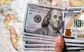 ثبت‌نام قرعه‌کشی خرید خودرو بازار دلار را آرام کرد