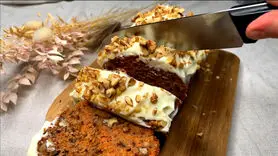 فیلم/ طرز تهیه کیک هویج و گردو با روکش پنیری + فوری و اقتصادی
