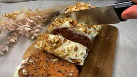 فیلم/ طرز تهیه کیک هویج و گردو با روکش پنیری + فوری و اقتصادی