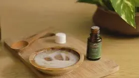 فیلم/ طرز تهیه روغن طبیعی برای رشد مجدد موهای نازک 