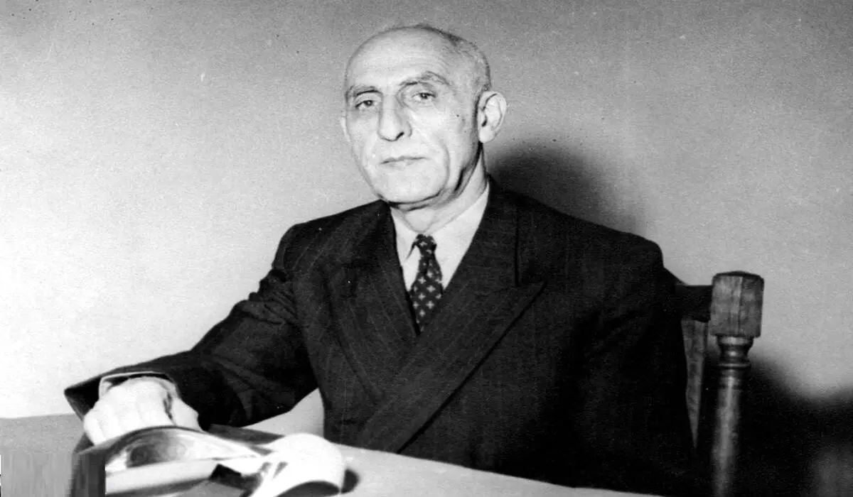 چرا مصدق به رضاخان پهلوی اعتماد نداشت؟