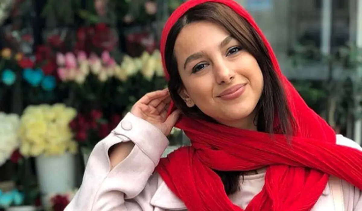استایل خاص جوانه دلشاد با بلوز کوتاه و شلوار تنگ؛ جذاب‌ترین نگاه به تیپ او + عکس 