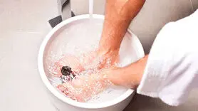 فواید حمام پا با آب گرم + 5 روغن طبیعی موثر