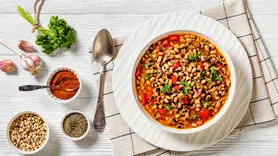 لوبیا چشم بلبلی/ این دانه آشنا چه کمکی به تغذیه مغز می کند؟