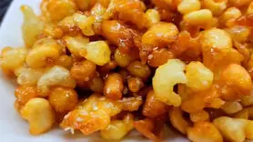 طرز تهیه شیرینی خانگی ترد و خوشمزه + ویدئو