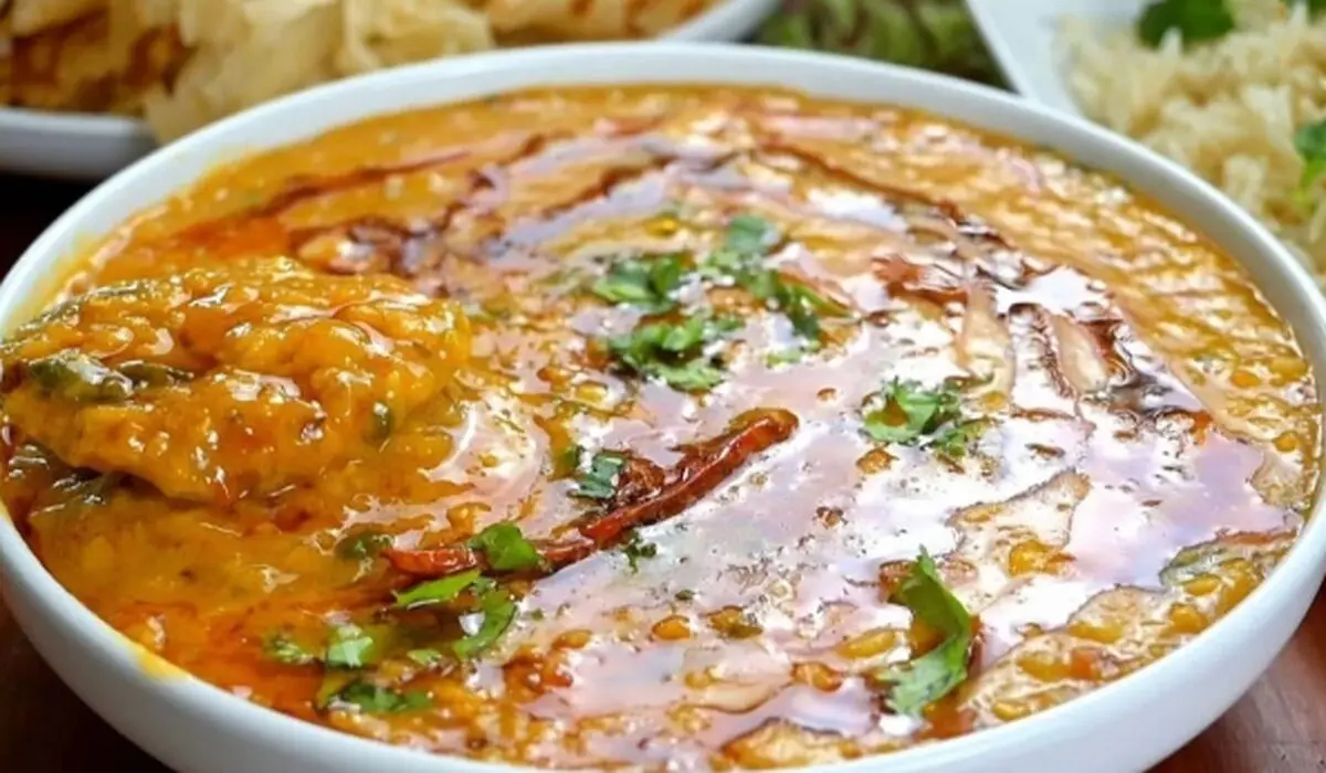 طرز تهیه سوپ روستایی یمنی با عدس قرمز؛ یک غذای اصیل و خوشمزه + فیلم