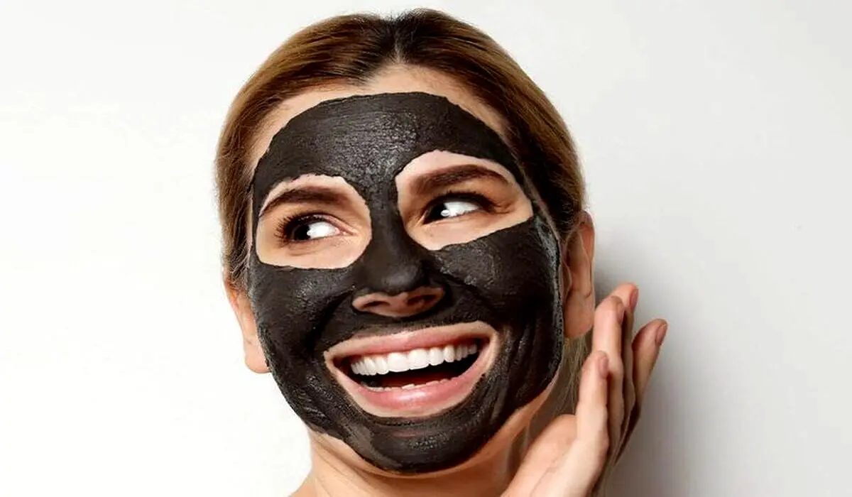تاثیر ماسک زغال بر افزایش شفافیت و درخشندگی پوست