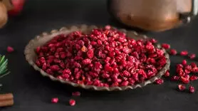 آشپزی لوکس با زرشک؛ چگونه غذاهای تان را خاص کنید!
