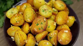 فیلم/ سیب زمینی مزه دار شده به سبک خاص + شام فوری و ارزان