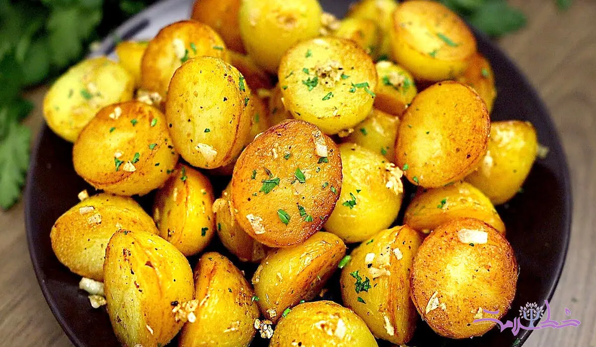 فیلم/ سیب زمینی مزه دار شده به سبک خاص + شام فوری و ارزان