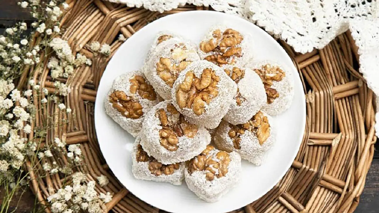 طرز تهیه باسلوق خانگی برای شب یلدا