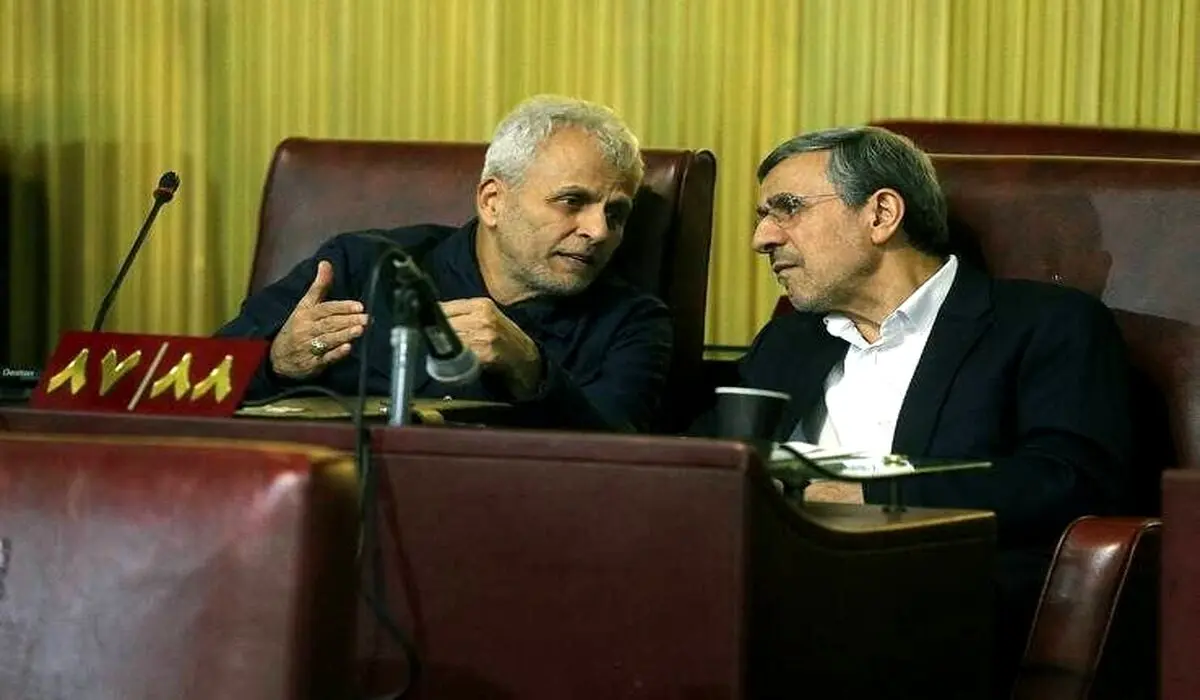 احمدی نژاد پس از مدت ها آفتابی شد! + عکس
