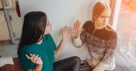 چرا گاهی از شنیدن دلداری عصبانی می شوید ؟