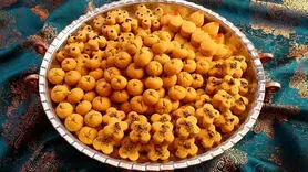 طرز تهیه شیرینی نخودچی با خواص شگفت‌انگیز برای عید
