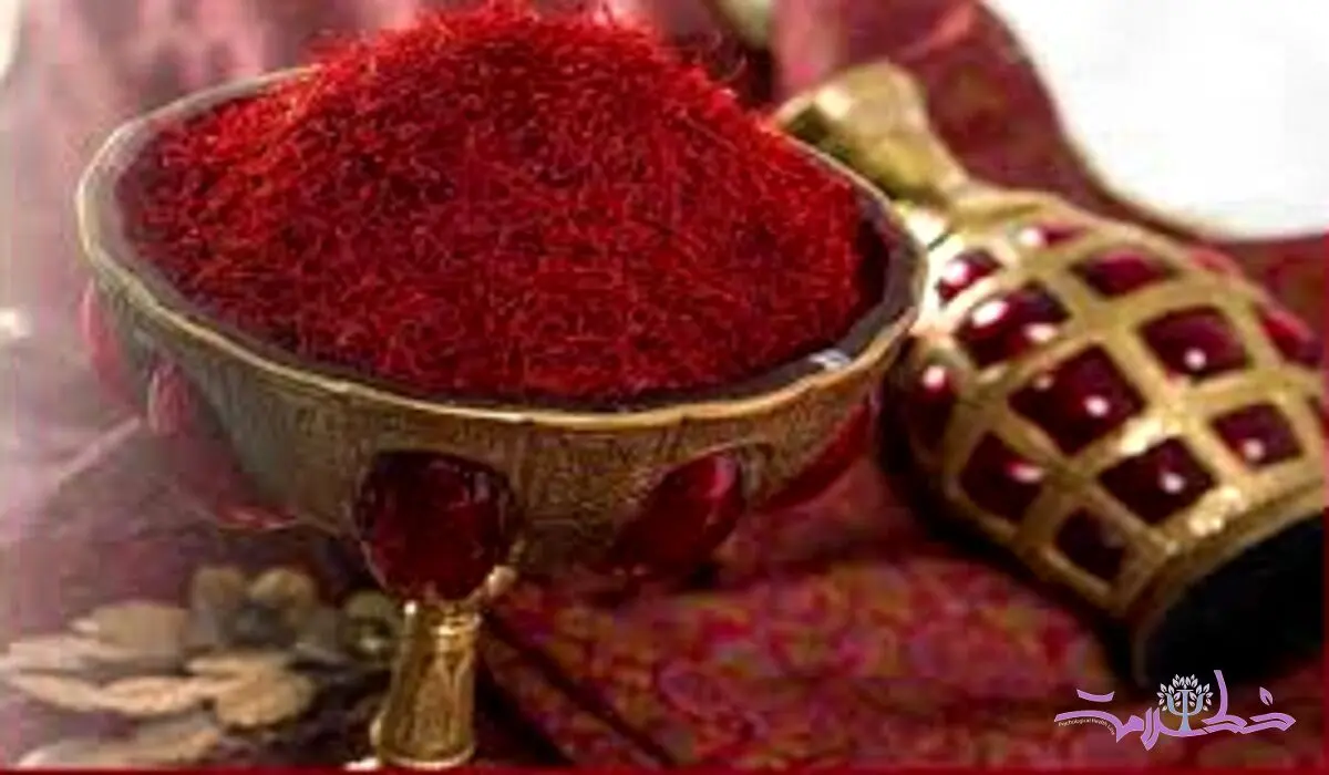 طرز تهیه زعفران آسیاب شده + با این فوت و فن زعفران بهتر رنگ می اندازد