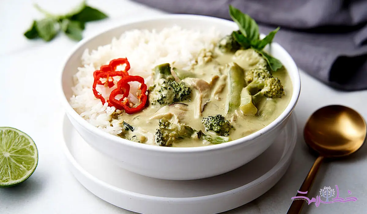 طرز تهیه خوراک سبز تایلندی برای افطاری